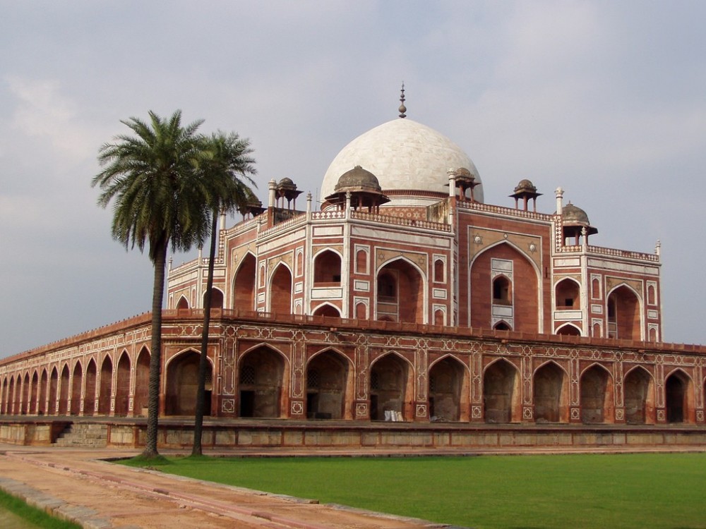 travel from new delhi to agra