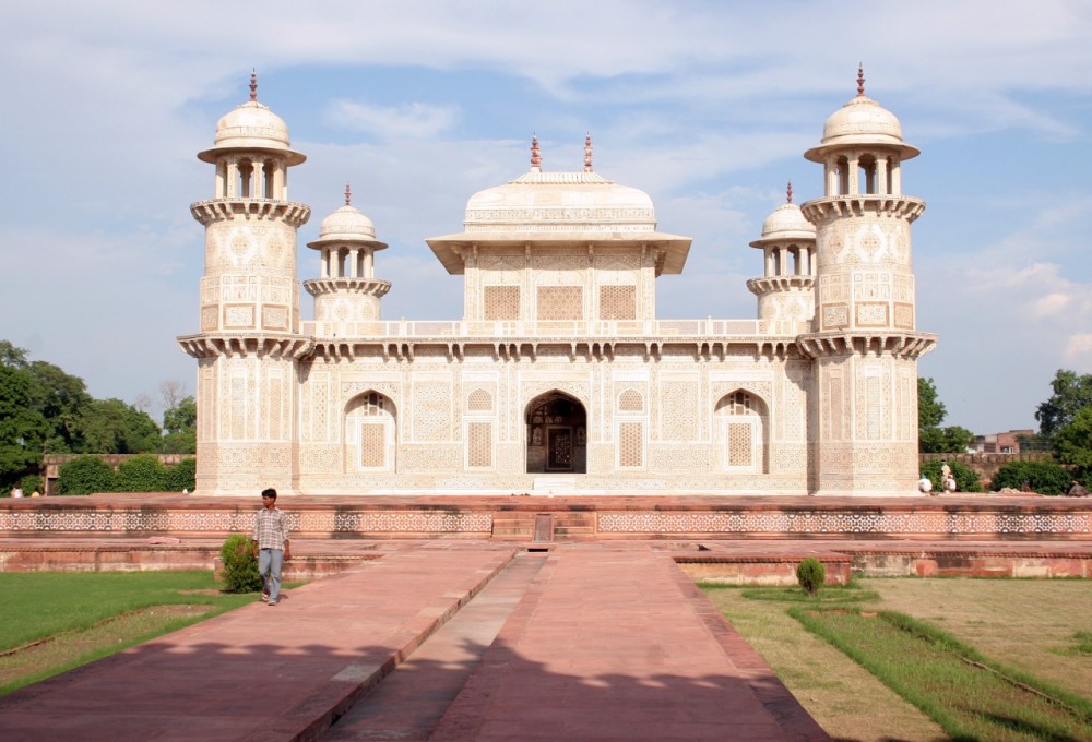 Day Trip to Taj Mahal and Agra Fort by Private Car from Delhi - New