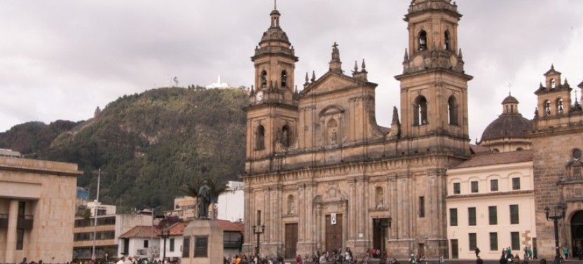Bogotá Grand City Tour with Gold Museum, Monserrate & Colombian Lunch