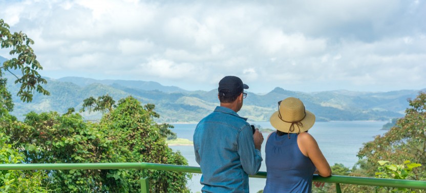 Arenal Volcano by Lake + Ecotermales with lunch or dinner included