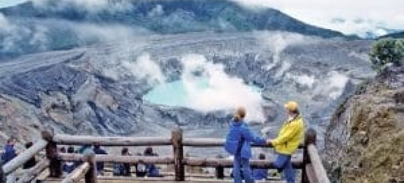 Private Tour: Poás Volcano National Park Half Day