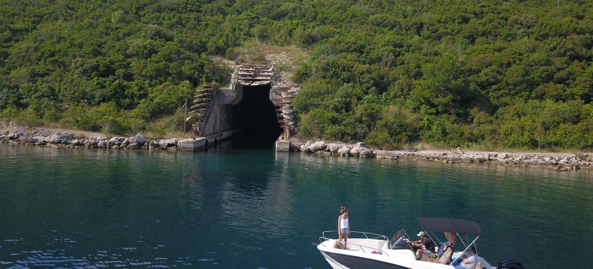 Private Boat Tour: Highlights of Kotor Bay w/ Blue Cave & Beach Time