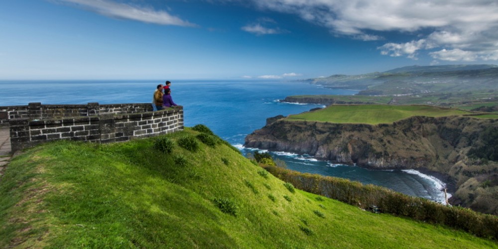 São Miguel West Van Tour