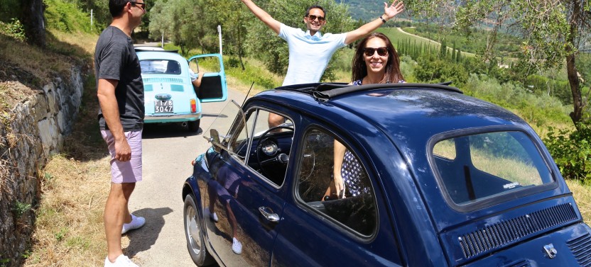 Private Vintage Fiat 500 Chianti Wine Tour with Lunch at a Winery