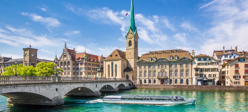 Guided Walking Tour in Zurich