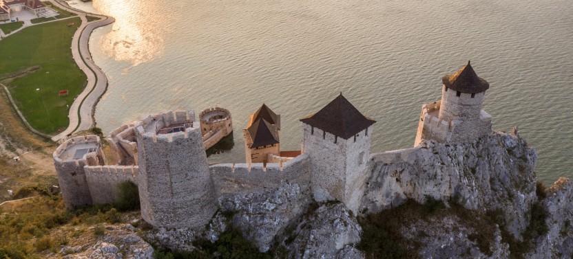 Small Group Danube Tour with Golubac Fortress Visit