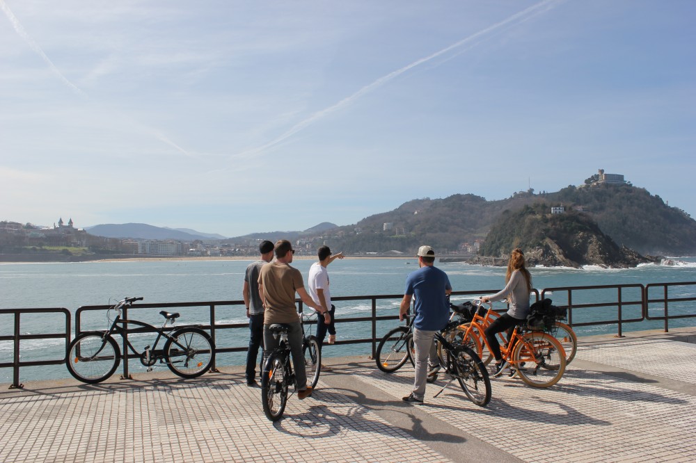 San Sebastian Small Group Bike Tour