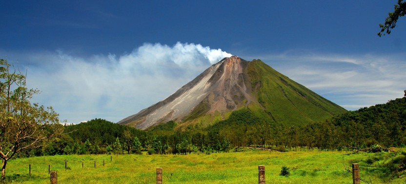 Private Tour: Arenal Volcano Hanging Bridges & Baldi Hot Springs Tour