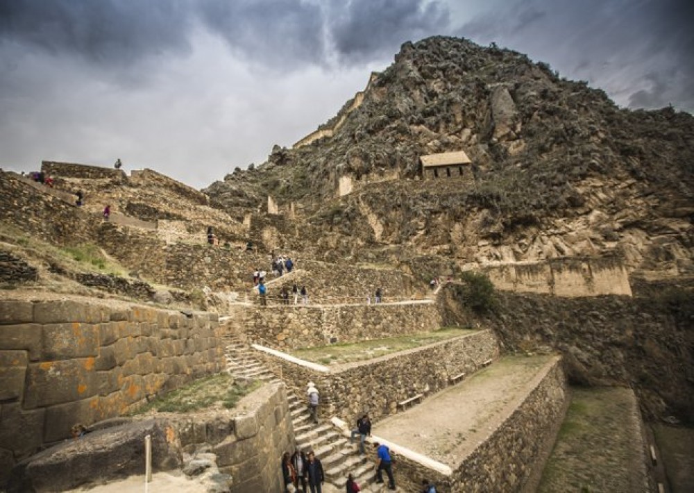 Private Half Day - Visit To The Town + Fortress of Ollantaytambo