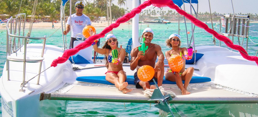Punta Cana Private Sailing Charter for Up to 10 Guests – Small Group
