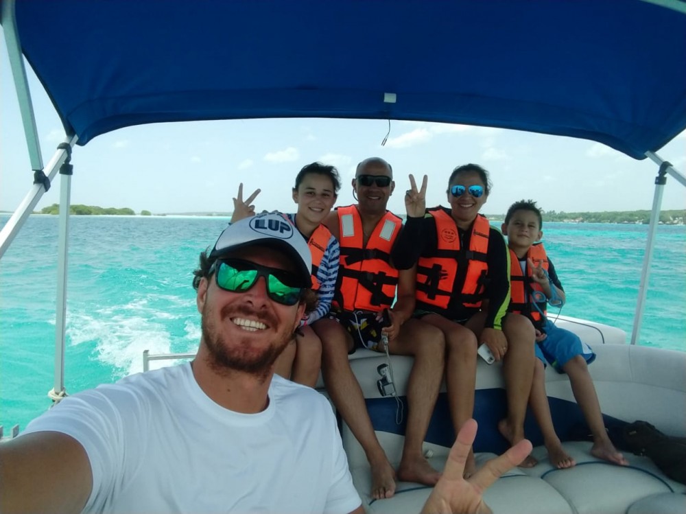 Private Bacalar Lagoon Boat Tour w/ BBQ Lunch