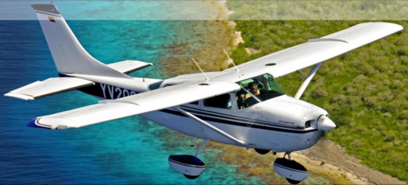 Private Tour: Great Flight Over Poás or Irazu Volcano