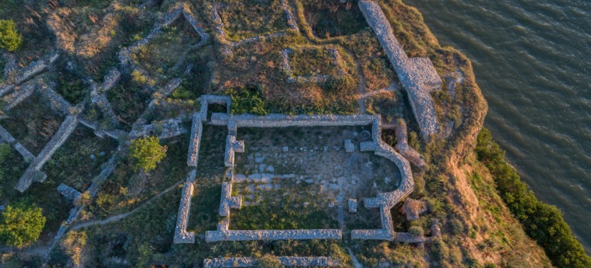 Private Drive: Excursion to Enisala, Argamum Fortress &Celic Dere
