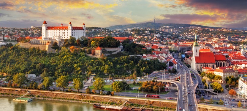 Private Roundtrip Drive Trip to Bratislava from Vienna