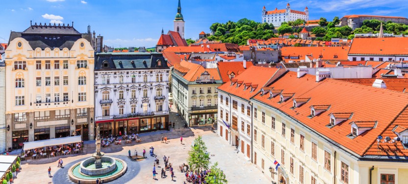 Private Roundtrip Drive Trip to Bratislava from Vienna