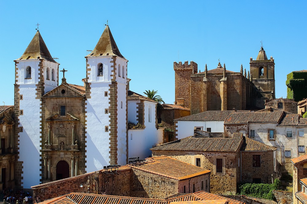 Private Drive: Caceres from Madrid