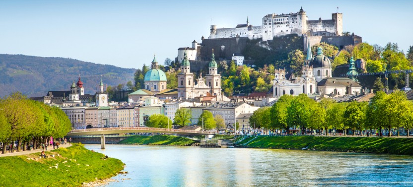 Private Drive: Trip to Salzburg & Hallstatt from Vienna