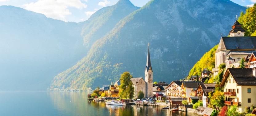 Private Drive: Trip to Salzburg & Hallstatt from Vienna