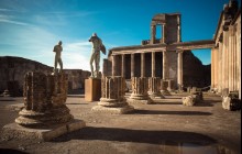 Private Drive: Naples & Pompeii from Rome