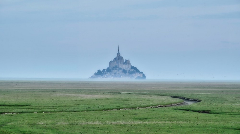 Private guided tour from Paris to Mont Saint Michel