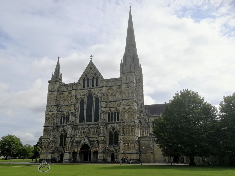 Southampton Shore Excursion: Salisbury Cathedral, Bath & Stonehenge ...