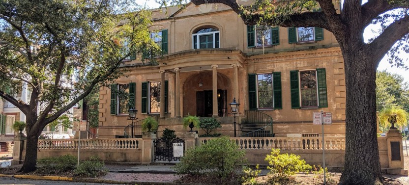 Savannah Style - Historic and Victorian Districts, and Bonaventure Cemetery