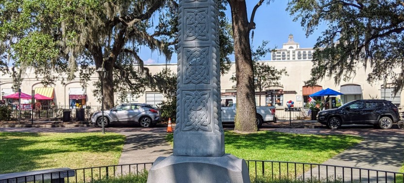 Savannah Style - Historic and Victorian Districts, and Bonaventure Cemetery