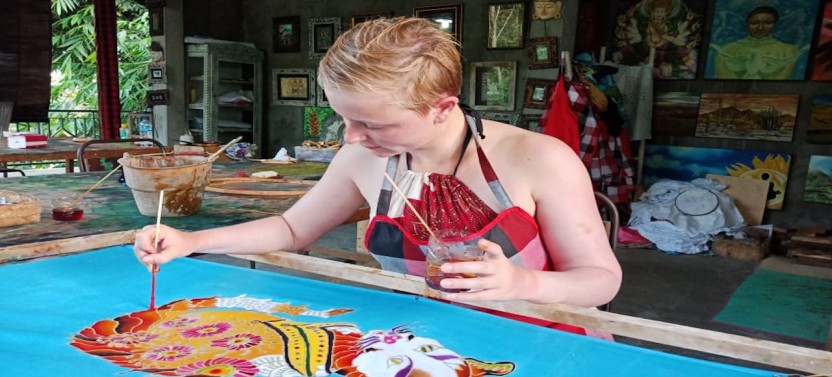 Bali Batik Handicraft Class & Ubud Tour