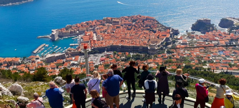 Dubrovnik City Tour: Panoramic Ride & Sightseeing Walk