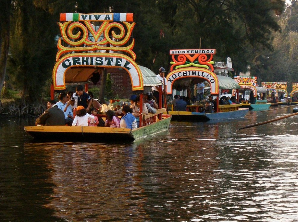 Frida Kahlo Tour Mexico City: Explore Her House Museum and Sail in Trajiner