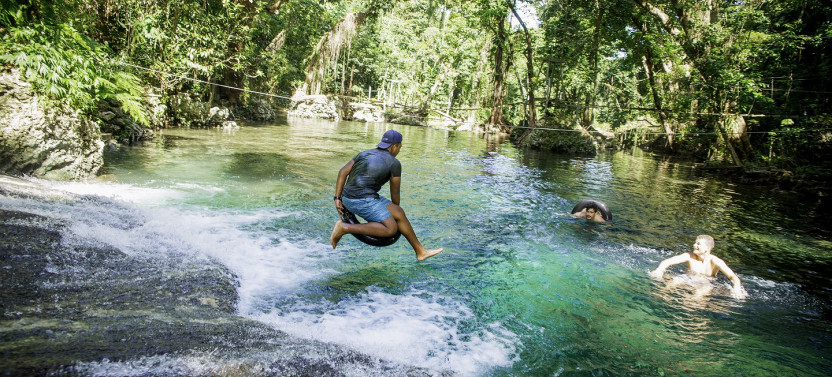 Rainforest River Circuit With Bridges Of Eden + Zipline