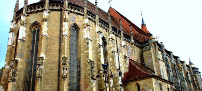 Private Day Trip from Giurgiu to Peles, Bran Castle and Brasov