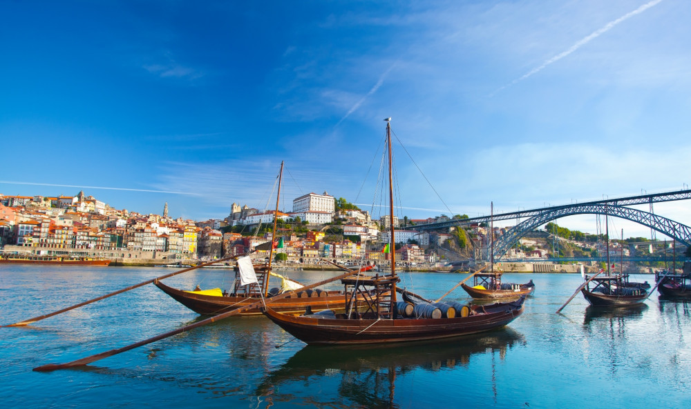 fiktiv korrelat Meningsfuld Private Highlights of Porto Luxury Shore Excursion - Porto | Project  Expedition