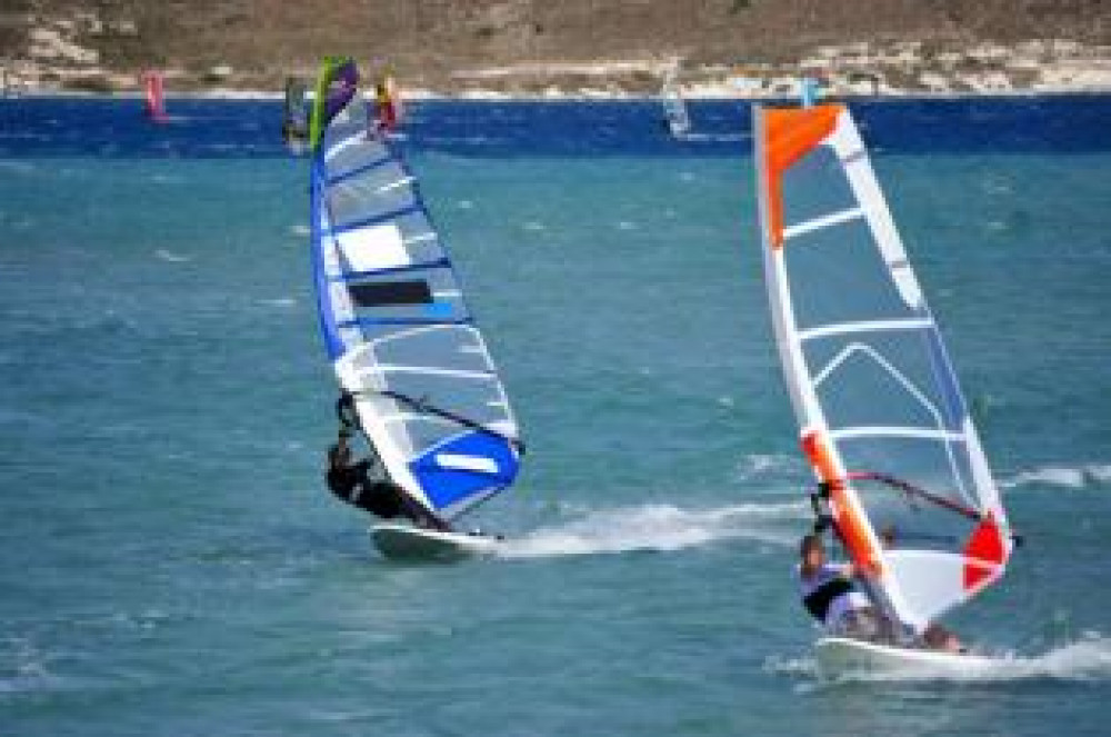 Shore Excursion of Cesme: Cesme Castle & Surfing Course