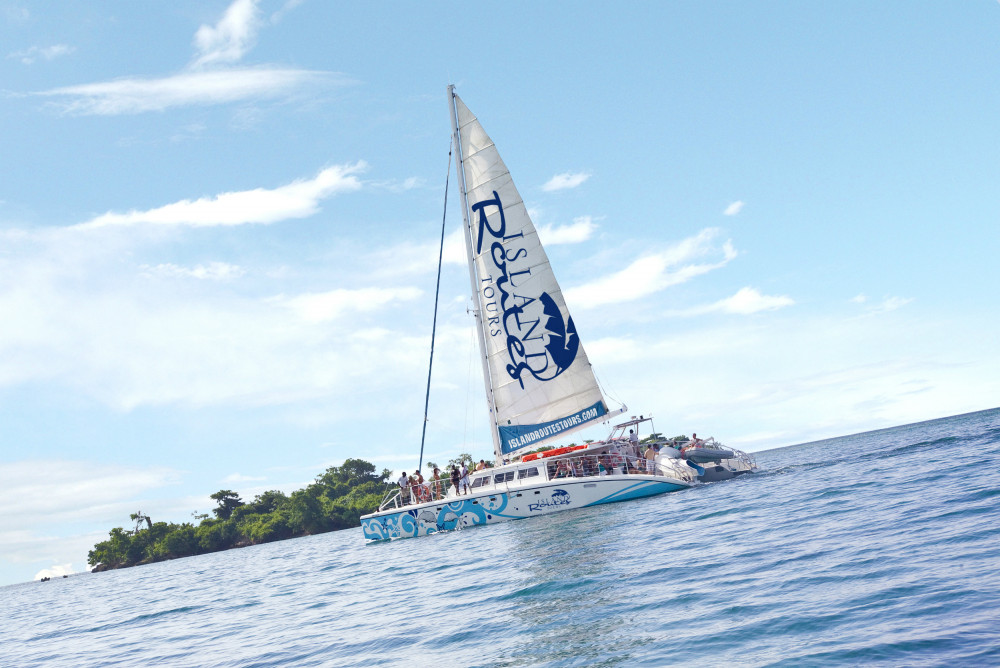 Negril Highlights Catamaran Cruise