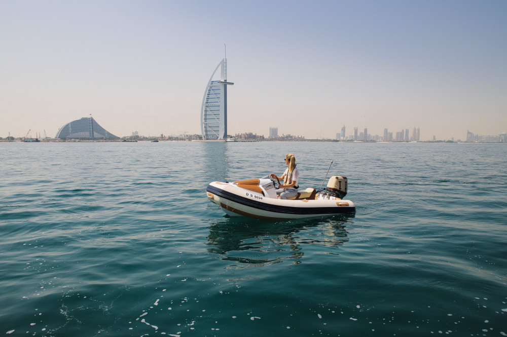 Hero Signature Boat Tour - Mid Morning