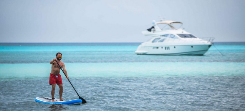 All Inclusive Luxury Charter - 58ft Azimut Yacht (4 Hrs)