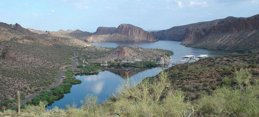 Apache Trail Day Small Group Tour from Scottsdale