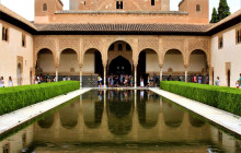 Private Granada City and La Alhambra Tour from Seville