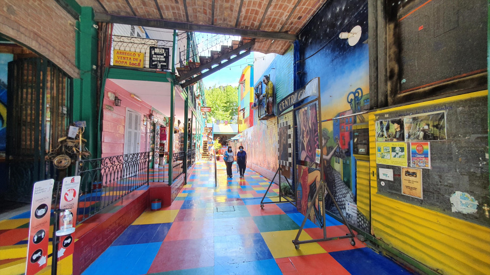 Buenos Aires Touring