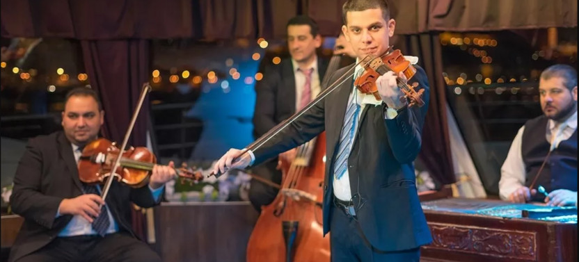 Danube Cruise with 4 Course Dinner and Folklore & Operetta Show