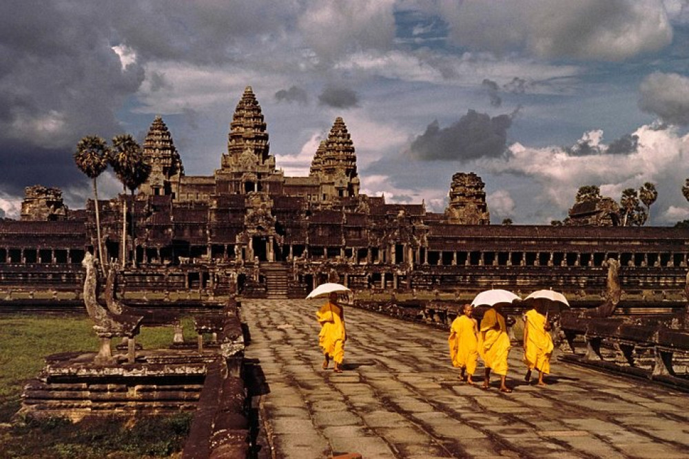 7-Day Vietnam & Cambodia Highlights: Hanoi, Ha Long Bay & Siem Reap