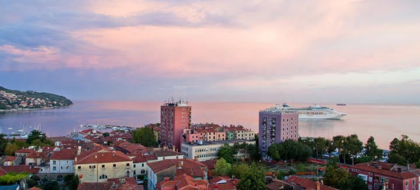 Panoramic Tour to Piran - group tour to Coastal gem