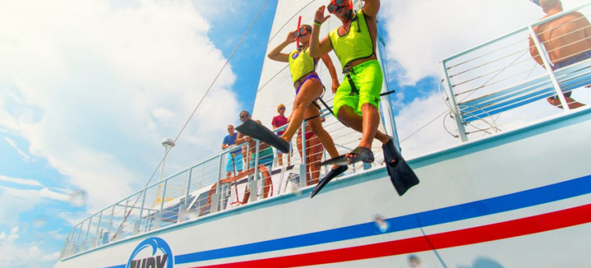 Snorkel & Sunset Sail Rum & Reggae Combo