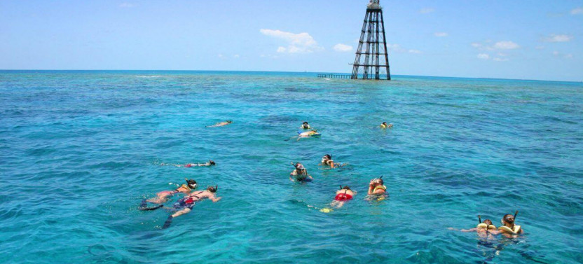 Snorkel & Sunset Sail Rum & Reggae Combo