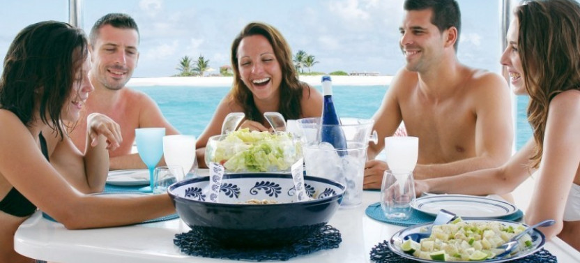 Private Charter from Rendez-vous Bay (6 Hours)