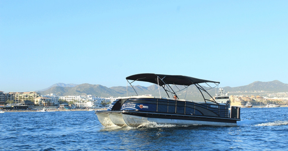 2-Hour Elite Tritoon Rental (snorkeling,Party Boat or Sunset)