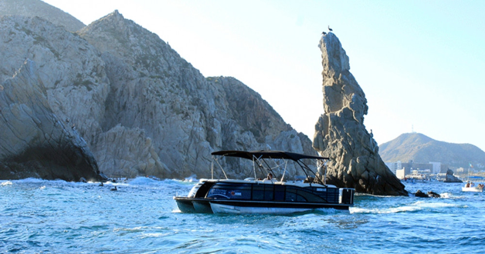 3-Hour Elite Tritoon boat, The smoothest ride (Snorkeling,Sunset,Etc)