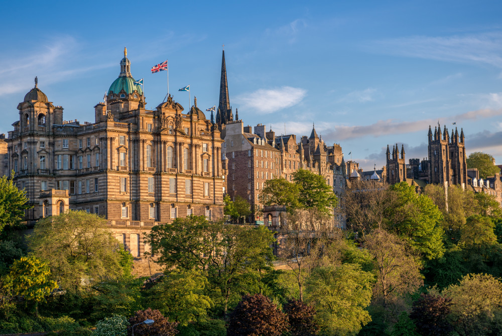 Edinburgh, The Royal City by Rail from London - London | Project Expedition