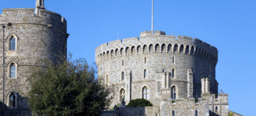 Stonehenge Inner Circle Access with Windsor Town (Early Depart) from London